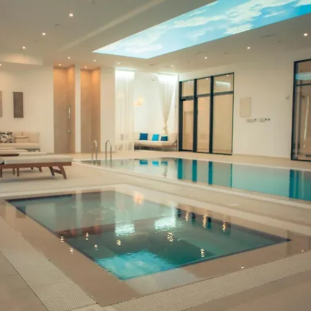 Courtyard Apartament *